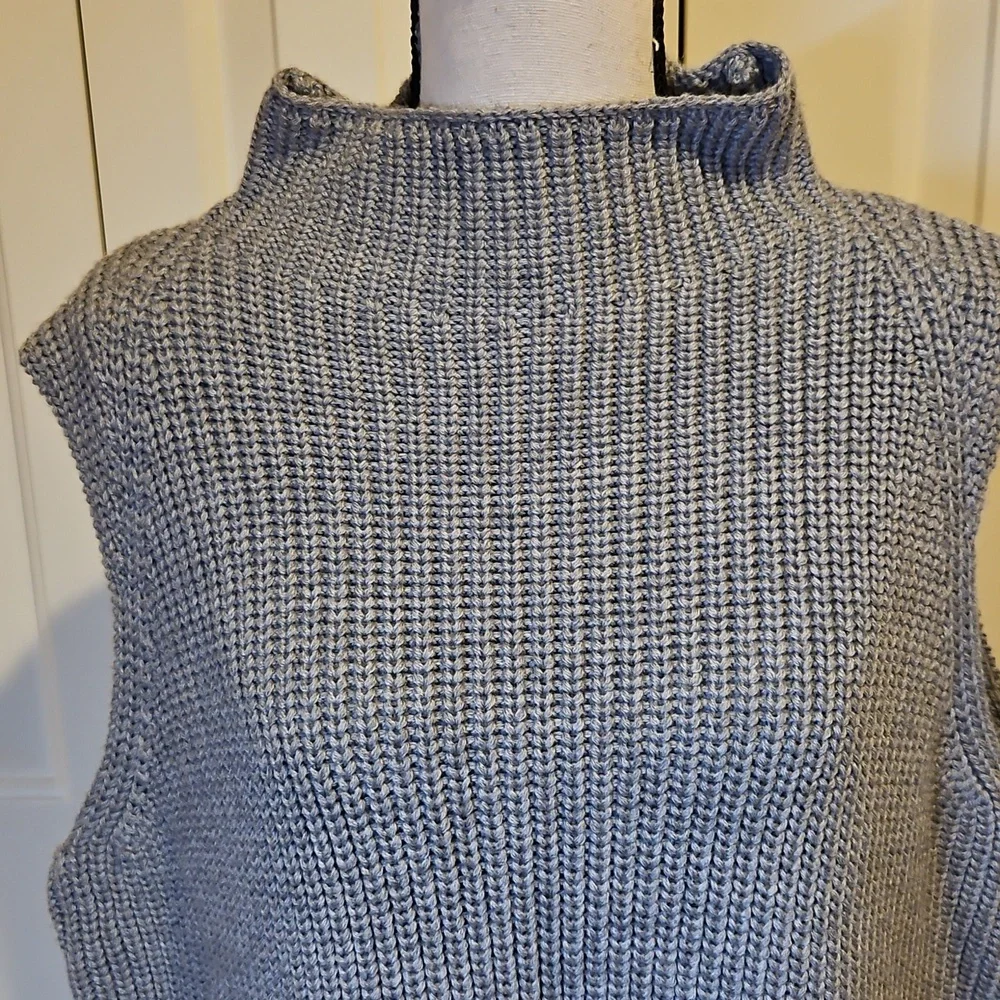 Martha Stewart Gray Sleeveless Knit Tunic Large Like New - Picture 2 of 10